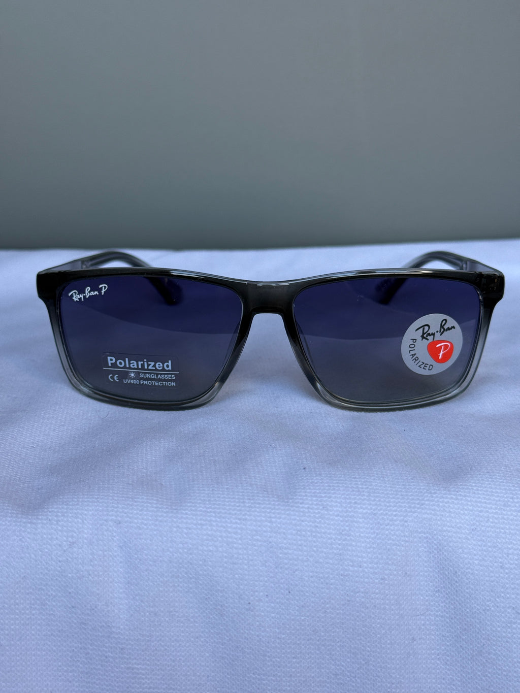 Ray-Ban Active Lifestyle Transparan Gri Polarize Güneş Gözlüğü