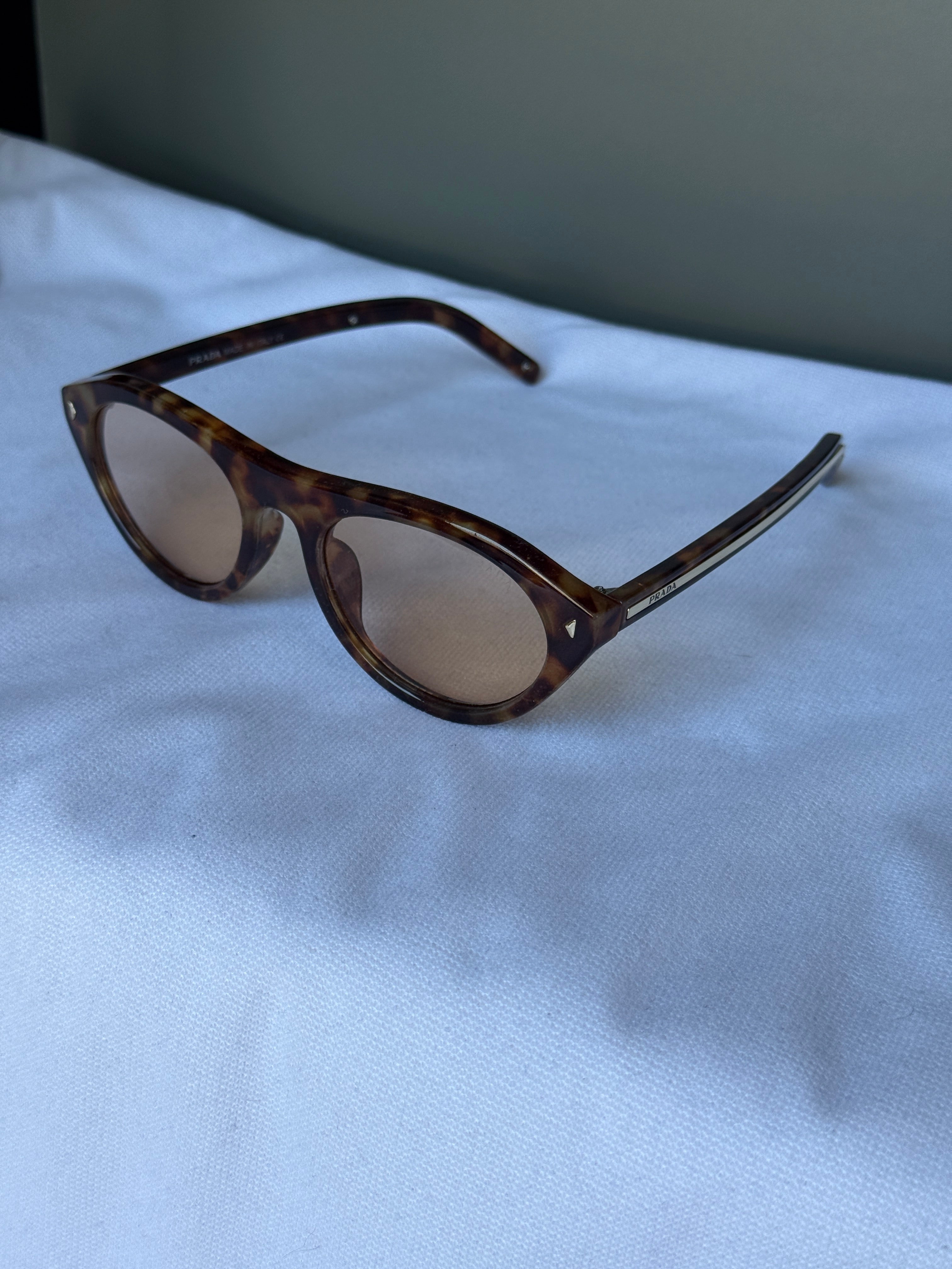 Prada Heritage Round Tortoise & Peach Güneş Gözlüğü