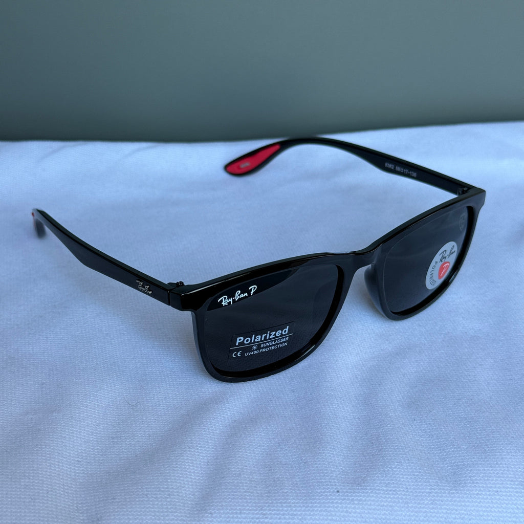 Ray-Ban x Scuderia Ferrari Sleek Polarize Güneş Gözlüğü
