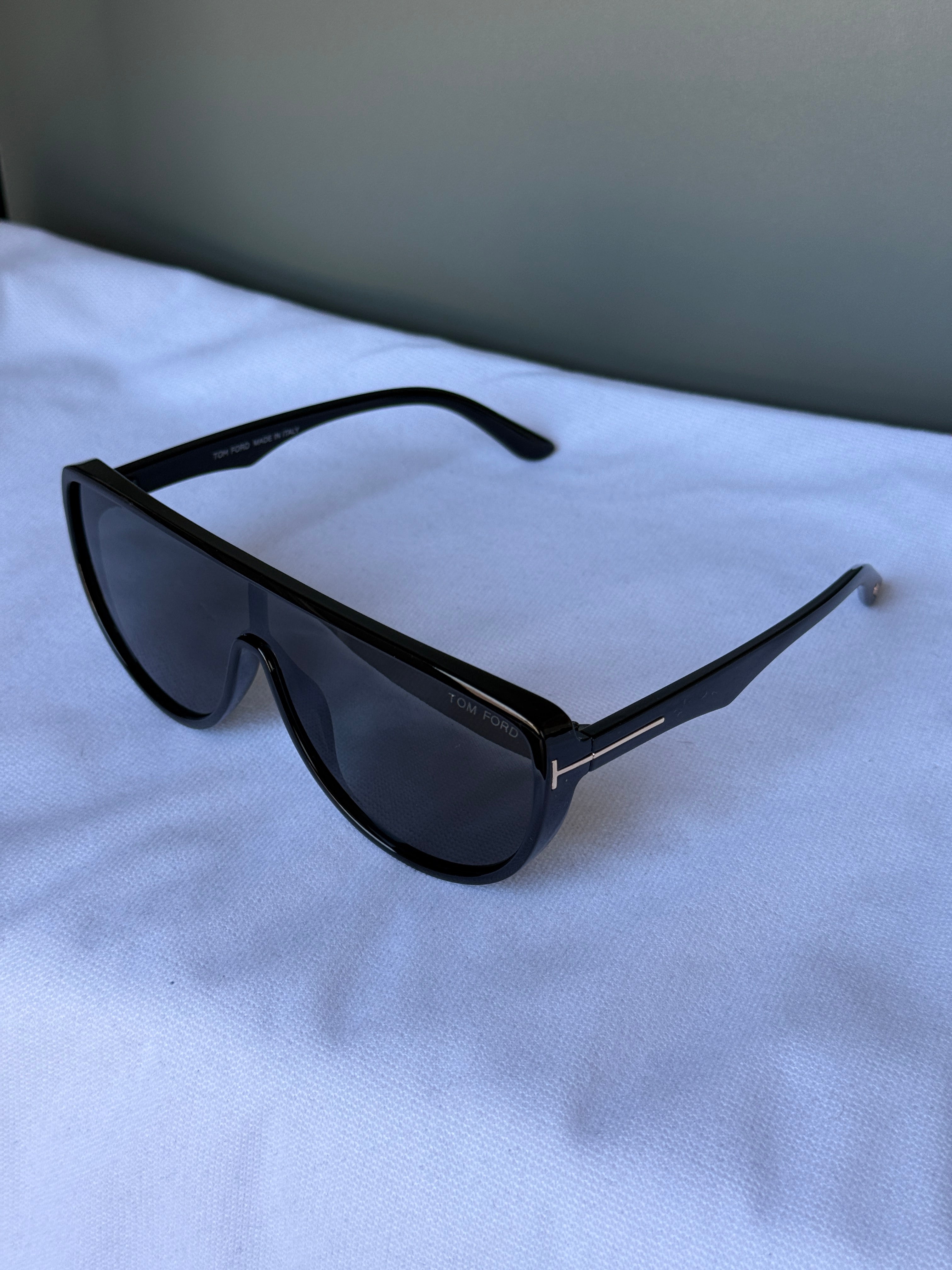Tom Ford Shield Oversized Parlak Siyah Güneş Gözlüğü