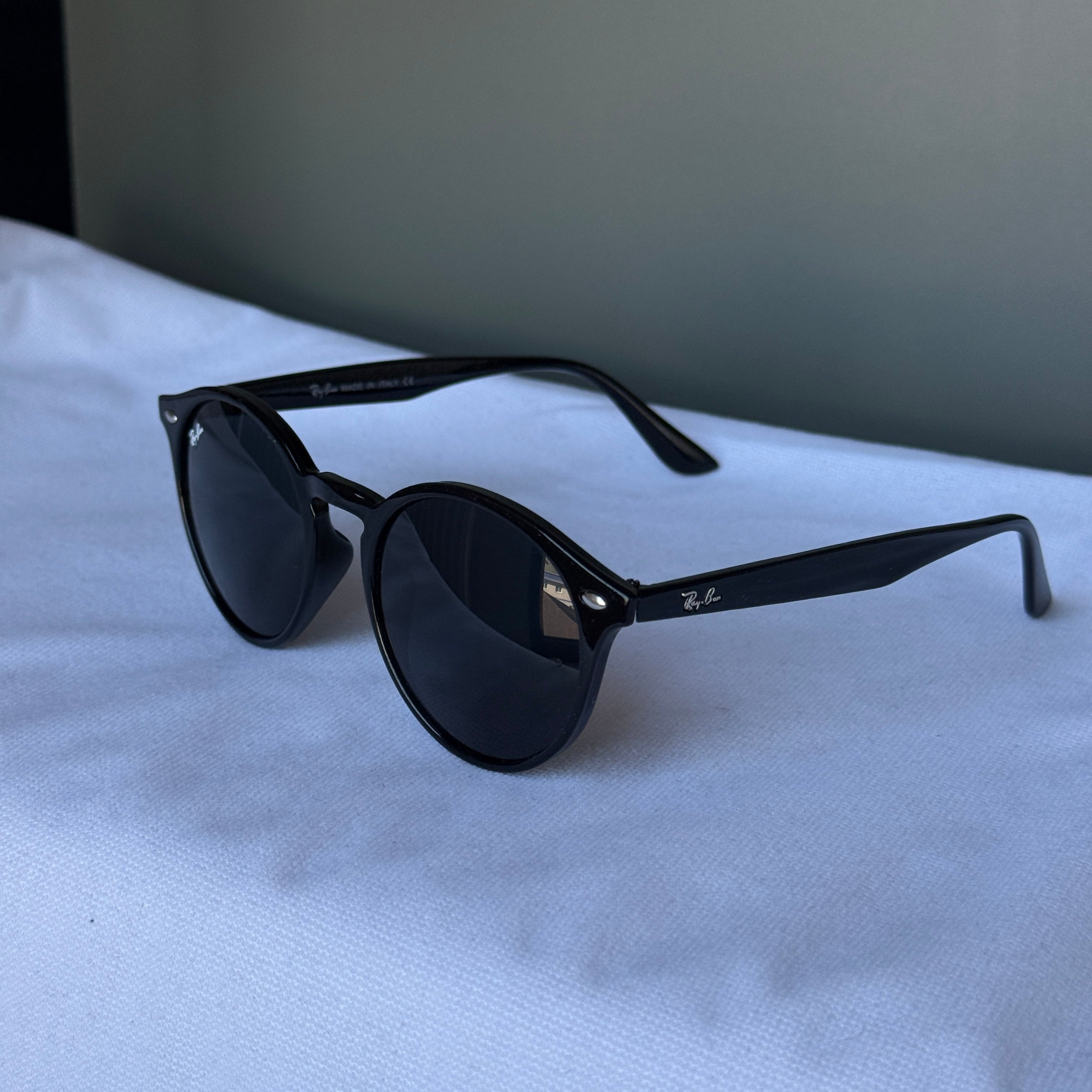 Ray-Ban Round Classic Parlak Siyah Güneş Gözlüğü