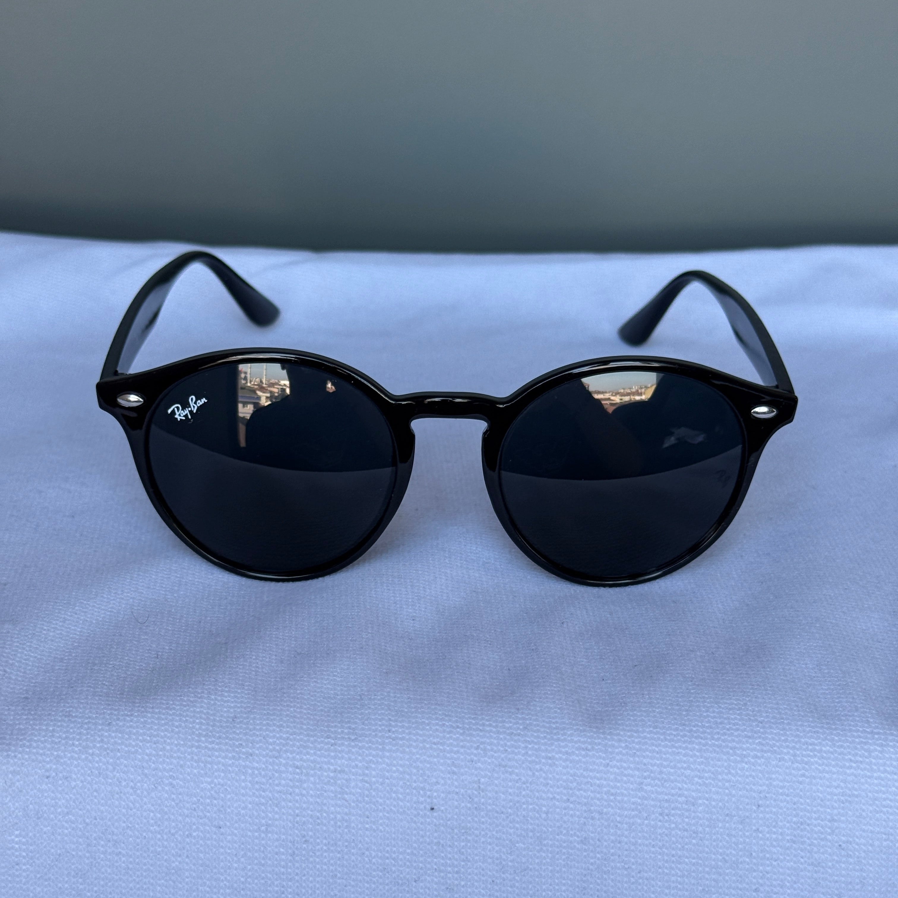 Ray-Ban Round Classic Parlak Siyah Güneş Gözlüğü