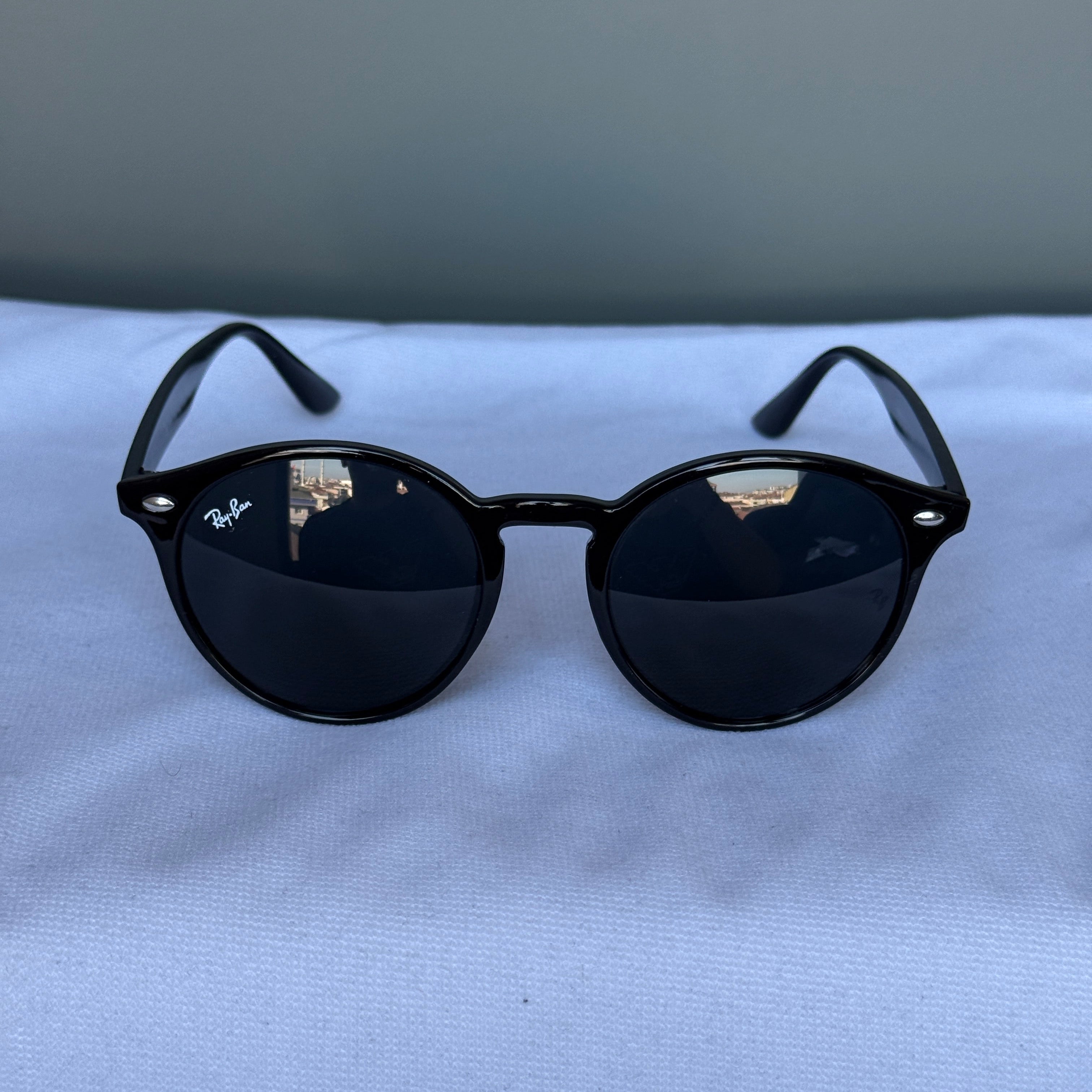 Ray-Ban Round Classic Parlak Siyah Güneş Gözlüğü
