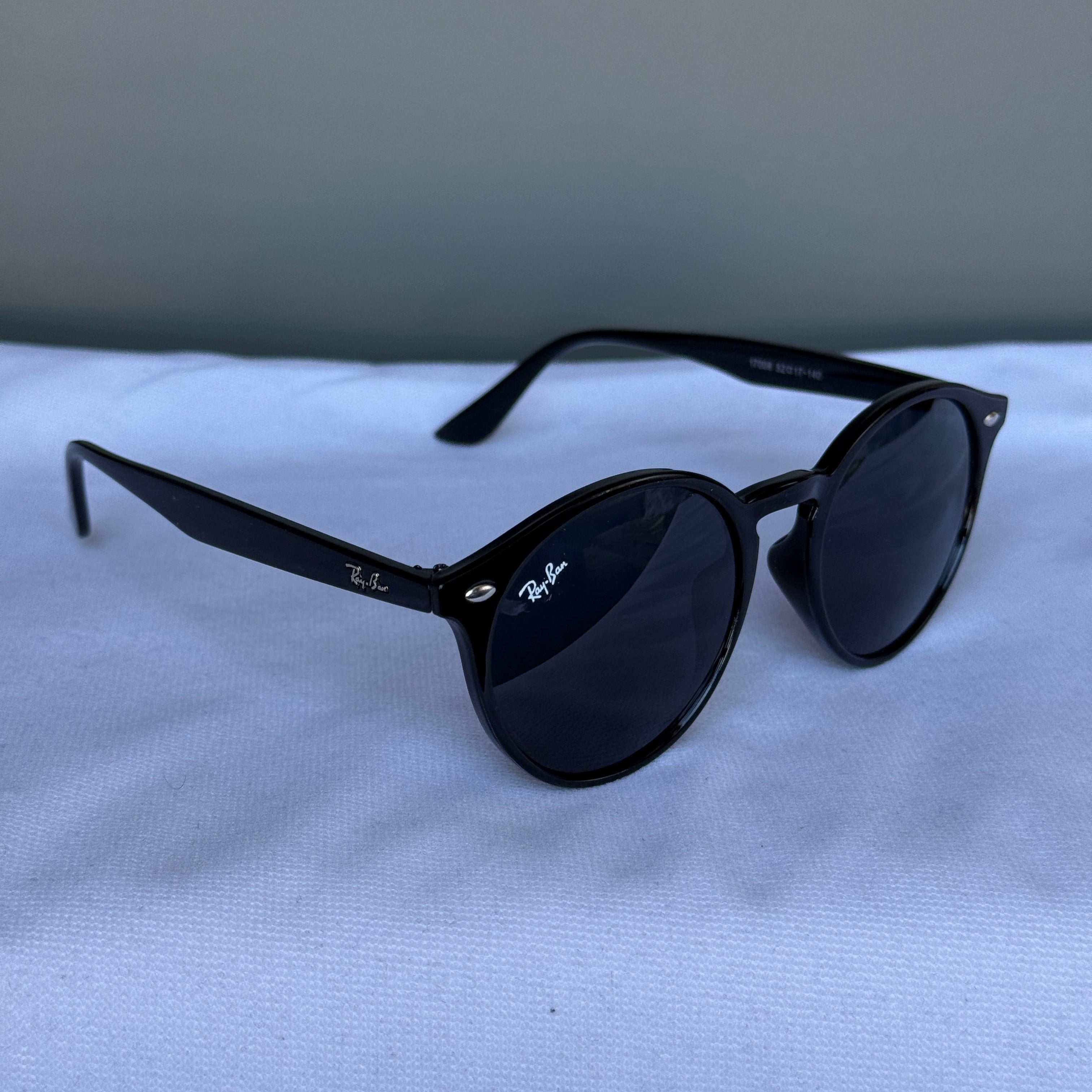 Ray-Ban Round Classic Parlak Siyah Güneş Gözlüğü